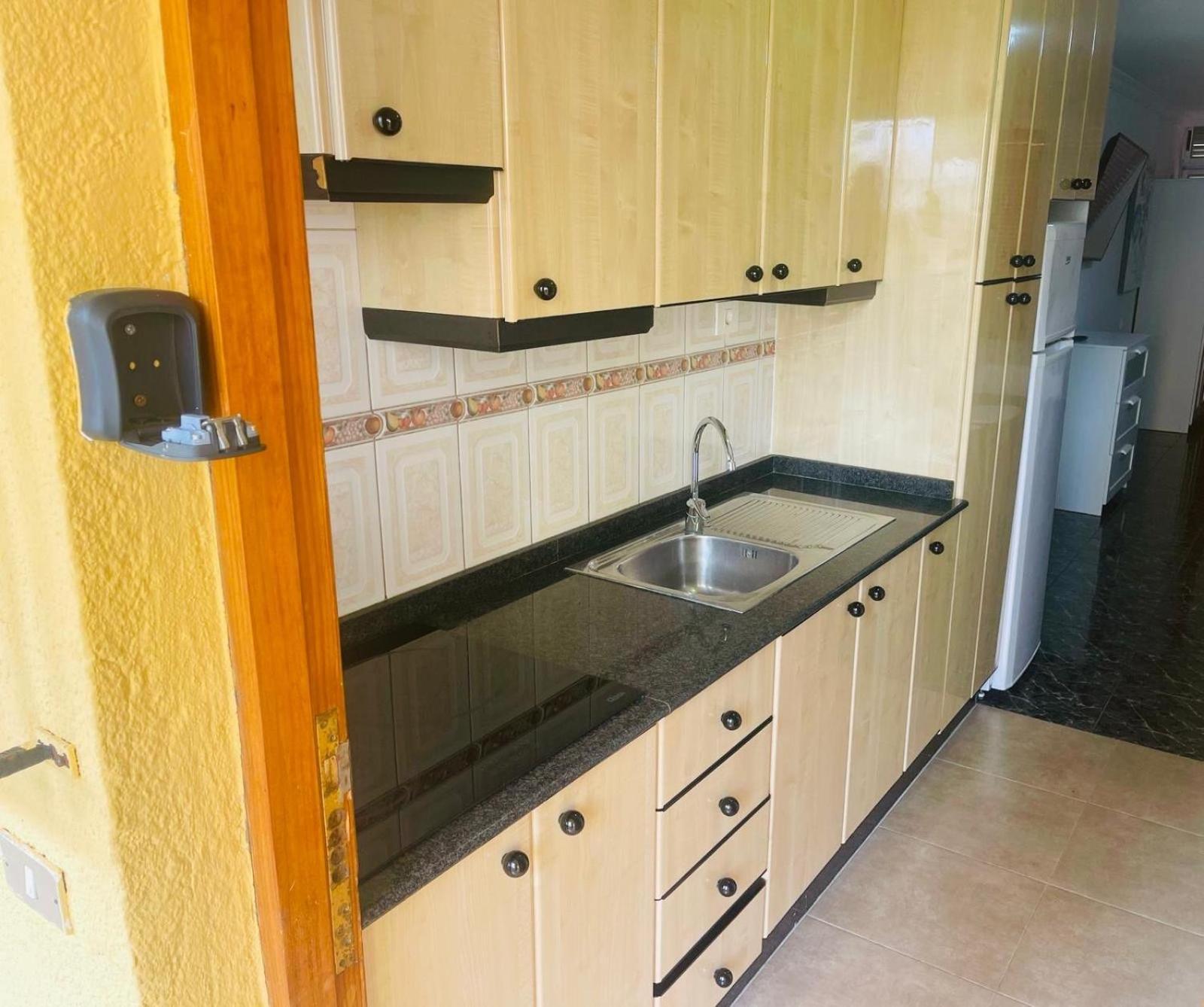 Cozy 2-Bed & Sofa-Bed Studio In Los Cristianos Los Cristianos  Exteriér fotografie